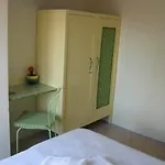 Hotel Tres Jolie