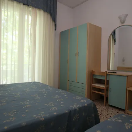 Tres Jolie 3* קאטוליקה