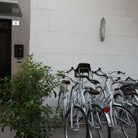 Tres Jolie ホテル カットーリカ