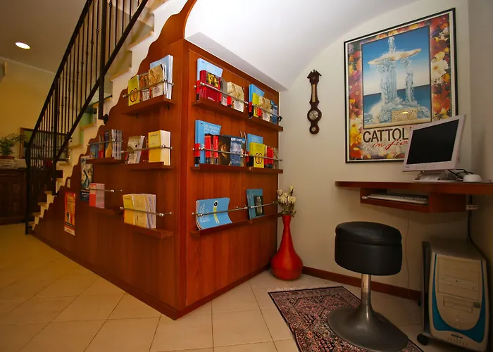 Tres Jolie 카톨리카