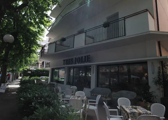 Tres Jolie 3* カットーリカ